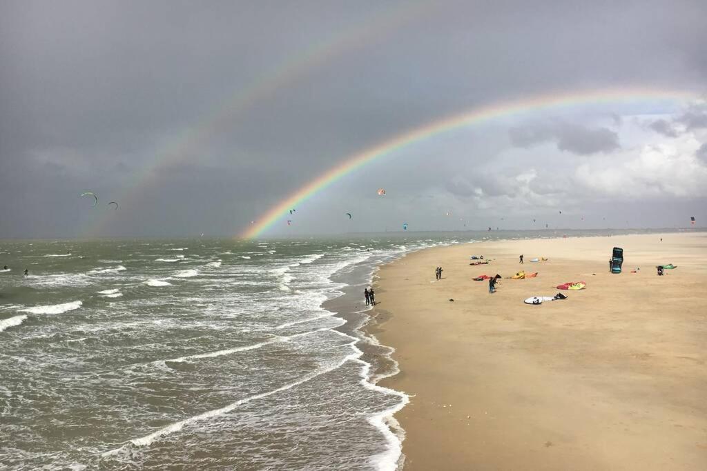Traumhaftes Geraeumiges Ferienhaus In Meernaehe Bruinisse Buitenkant foto